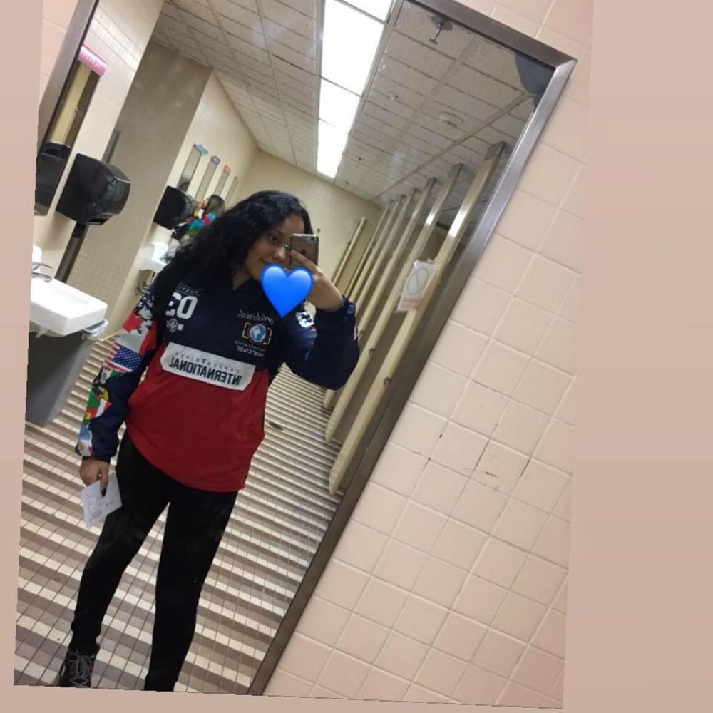 Meet your Posher, Ari